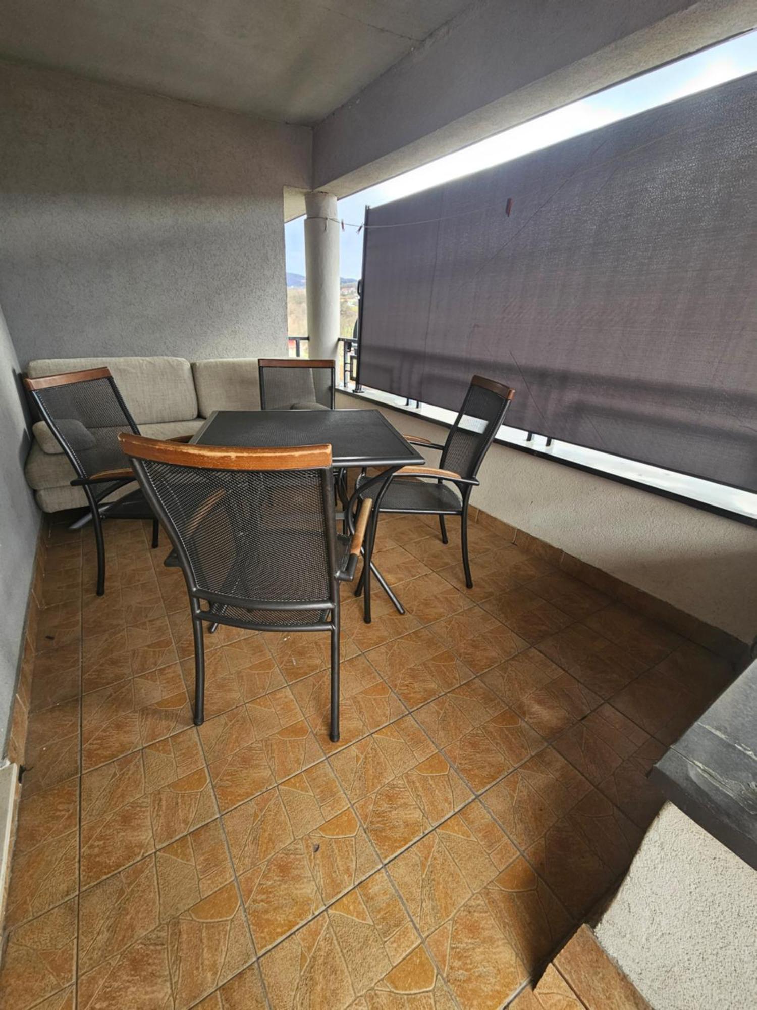 Apartman Ellye Lukavica Exterior foto
